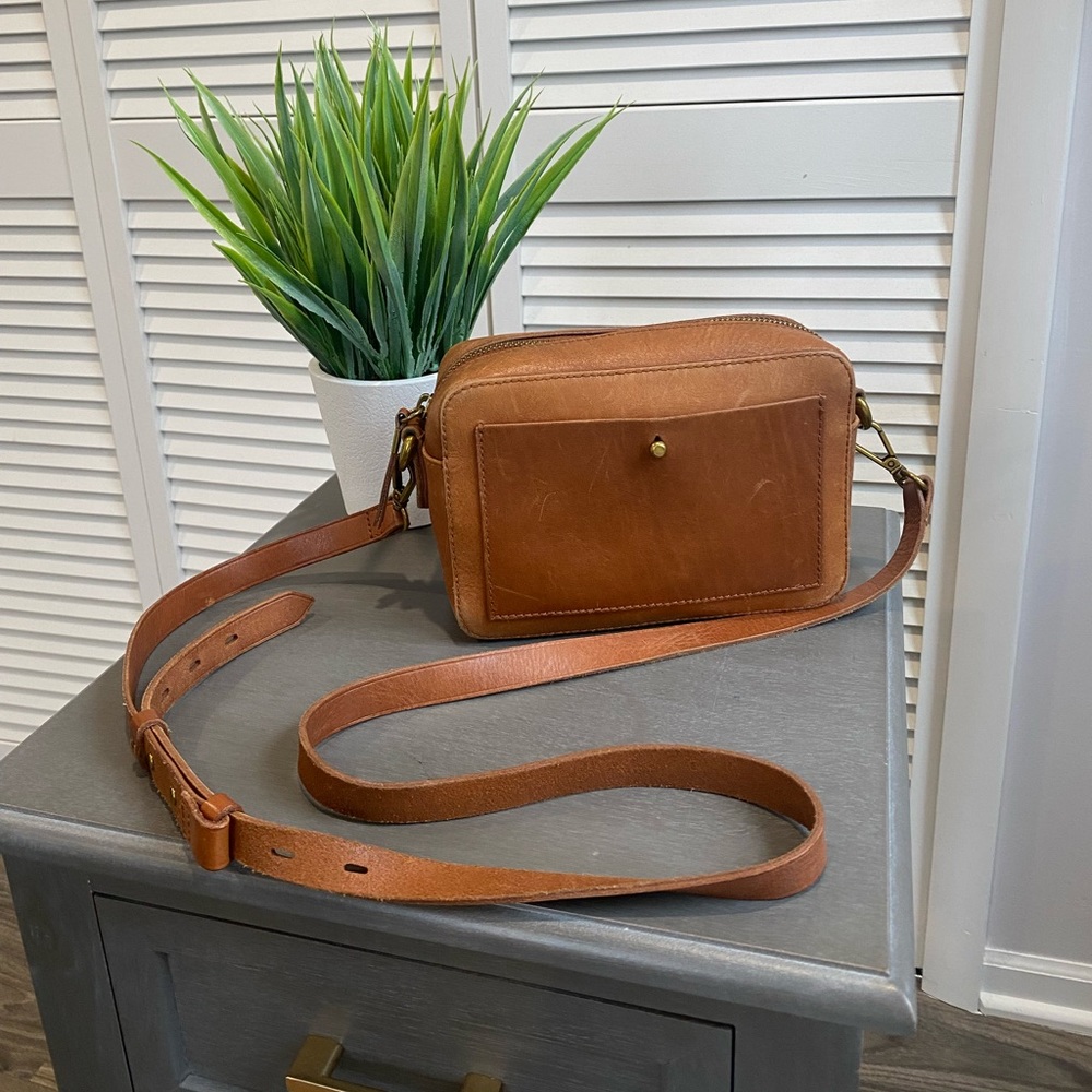 Madewell Leather Crossbody Bag / Transport Camera Bag